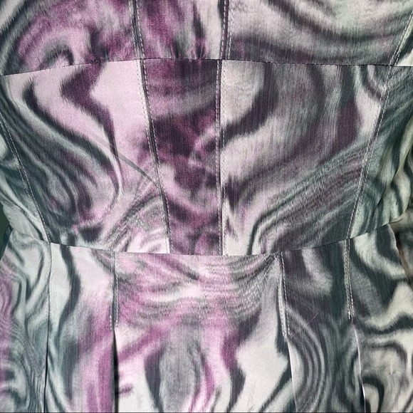 BCBG MAXAZRIA Y2K SHARKSKIN PURPLE PINK IRIDESCENT STRAPLESS MINI PARTY DRESS 6 - Picture 4 of 9